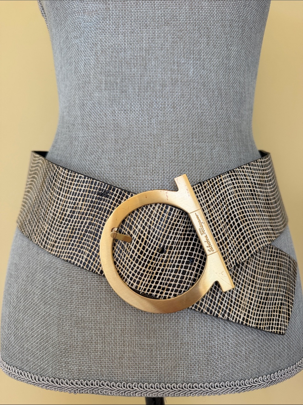 Ferragamo Belt - Picture 2 of 9